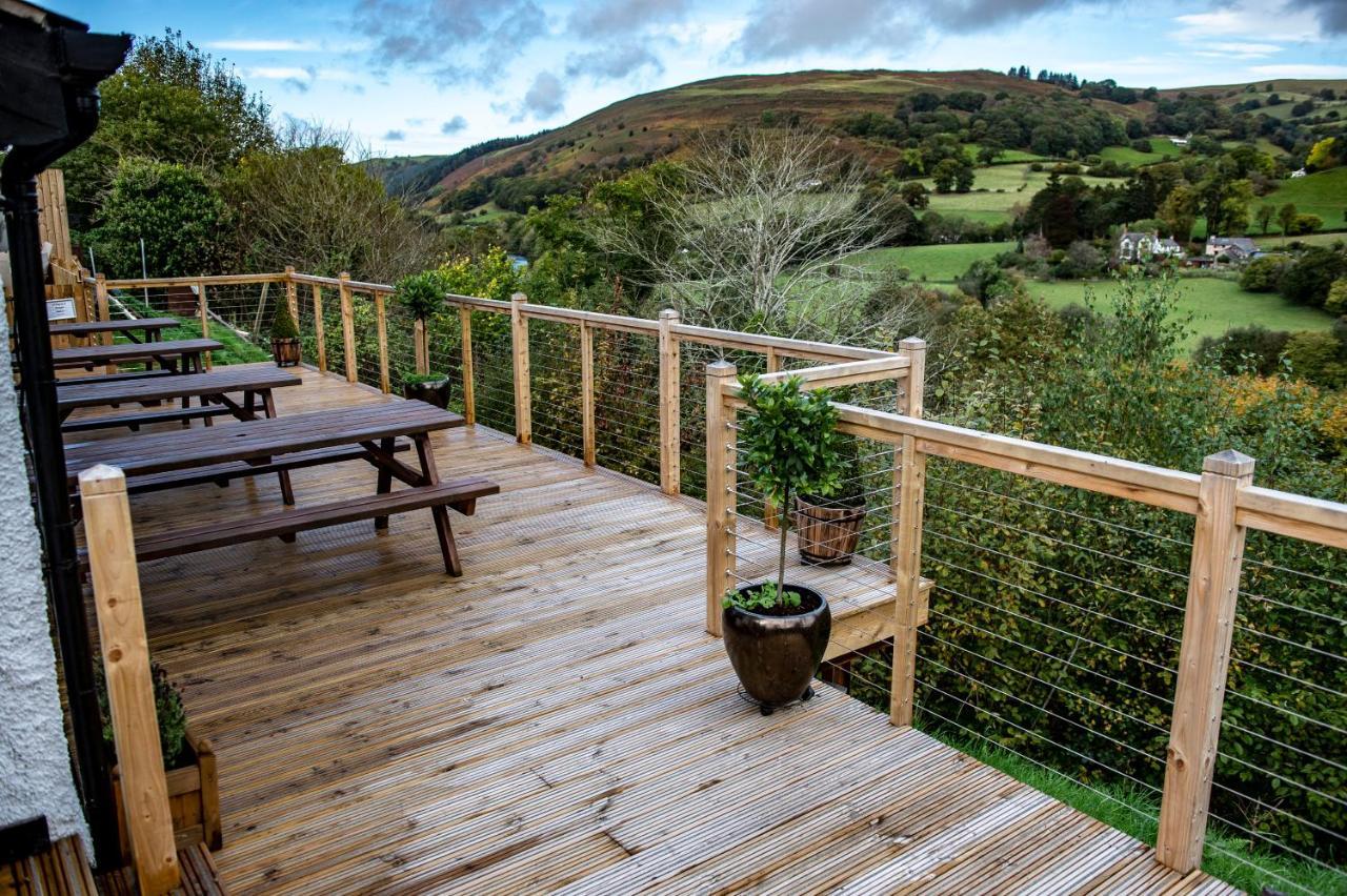 The Berwyn Arms Hotel Corwen Exterior foto